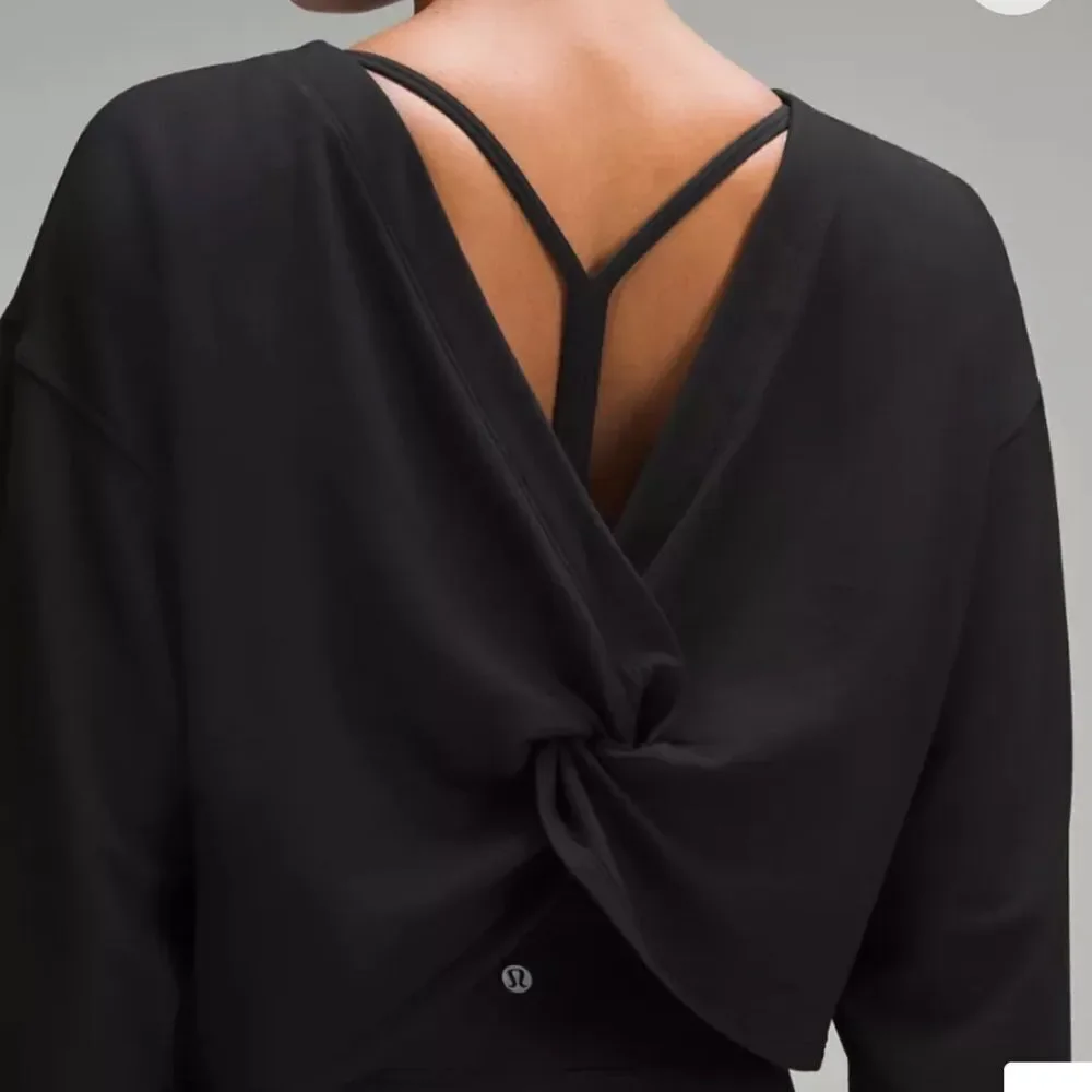 NWT New LULULEMON Front-to-Back Twist-Knot Pullover Reversible Open Back Black 8